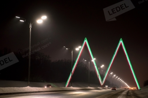 Superstreet освещают дорогу до аэропорта Казани